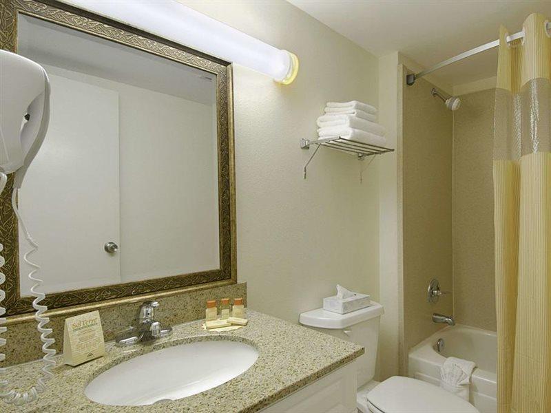 Days Inn By Wyndham Silver Spring Eksteriør bilde
