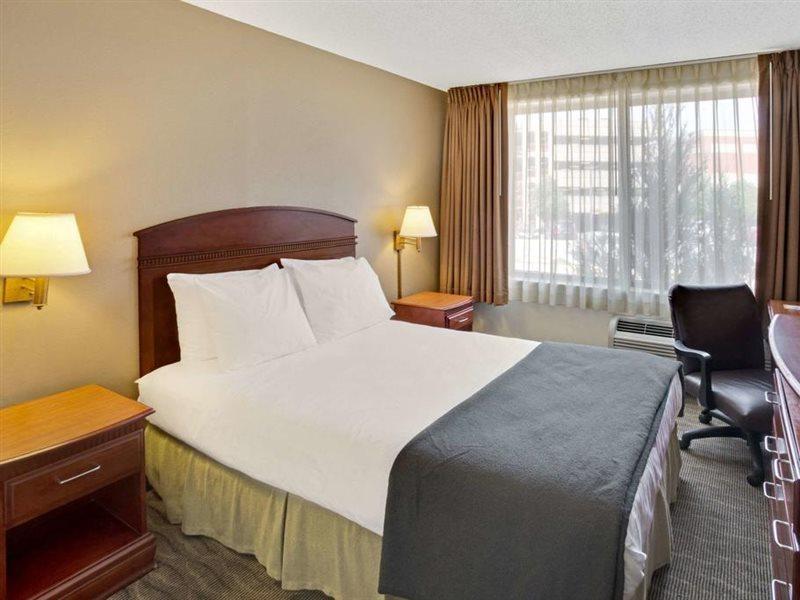 Days Inn By Wyndham Silver Spring Eksteriør bilde