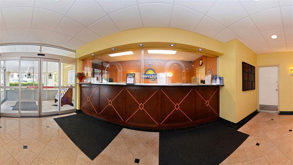 Days Inn By Wyndham Silver Spring Eksteriør bilde
