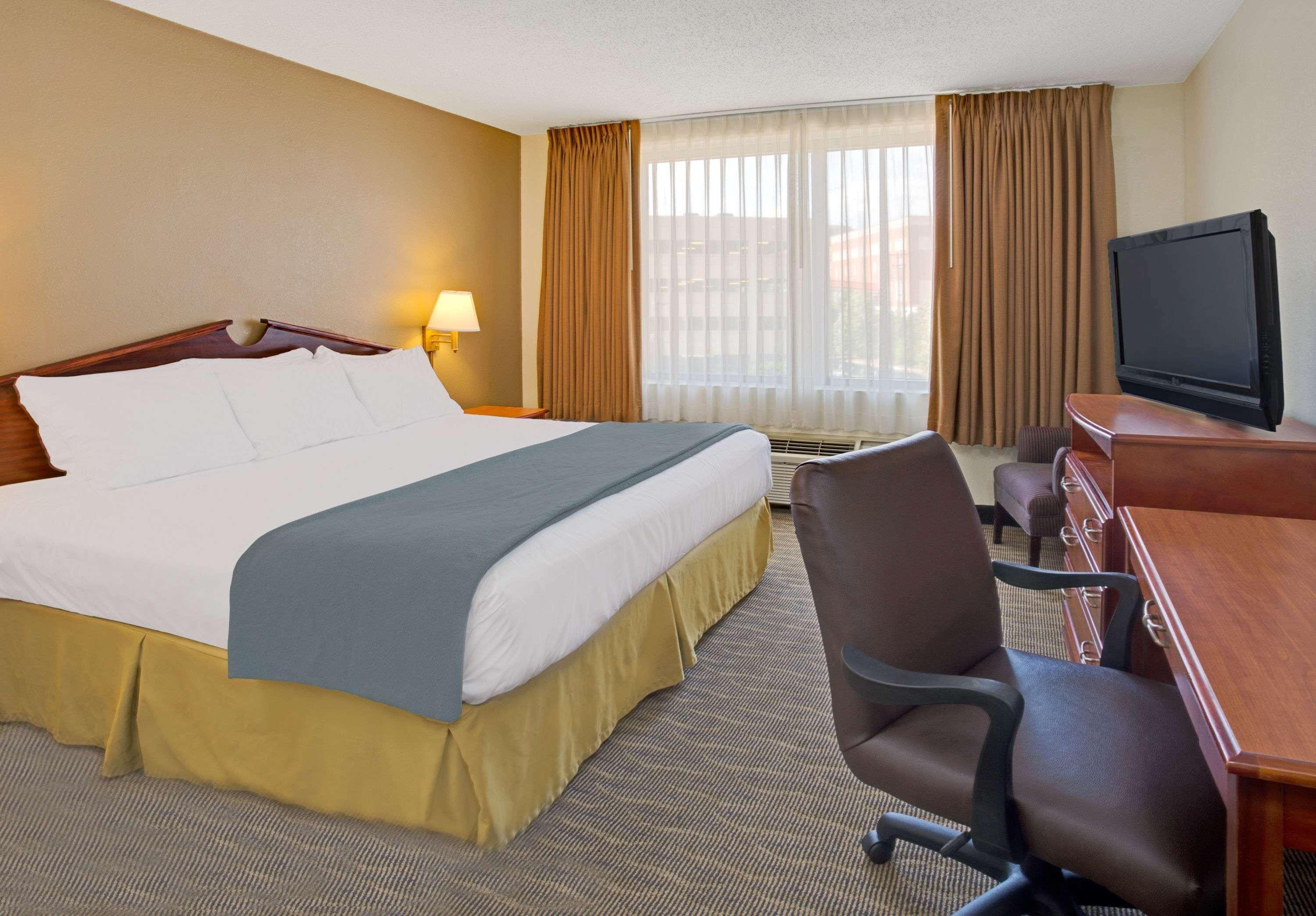 Days Inn By Wyndham Silver Spring Eksteriør bilde