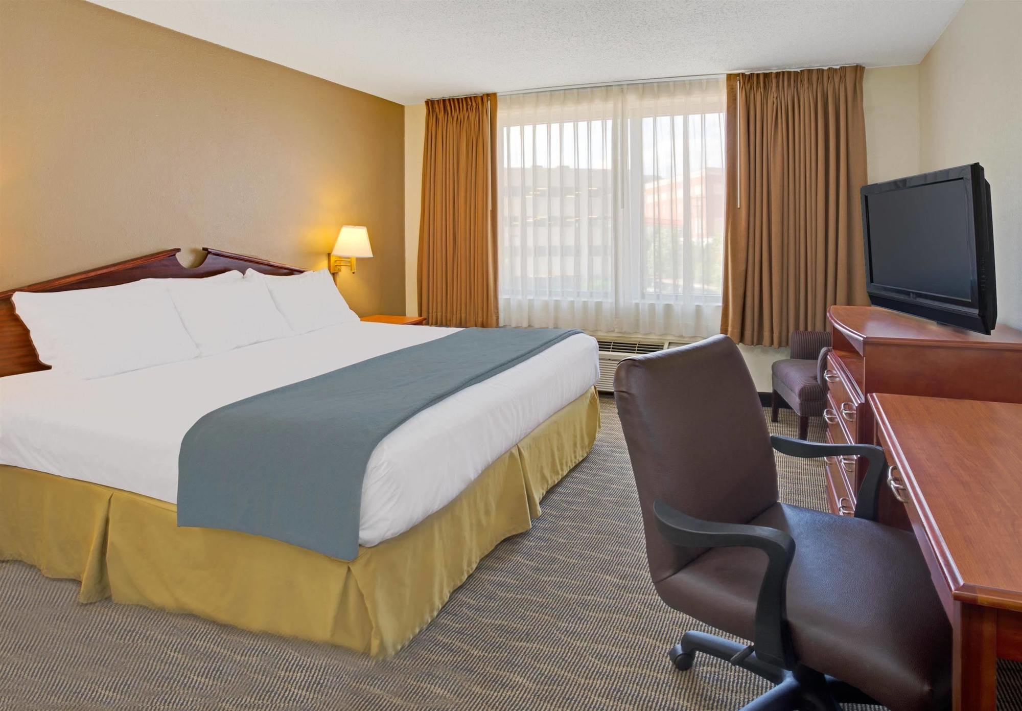 Days Inn By Wyndham Silver Spring Eksteriør bilde