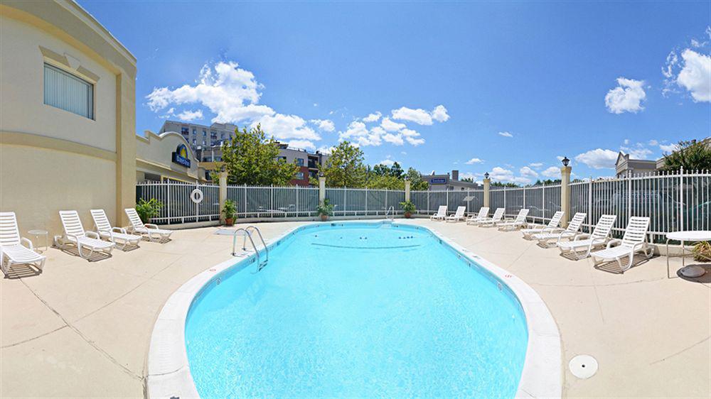 Days Inn By Wyndham Silver Spring Eksteriør bilde